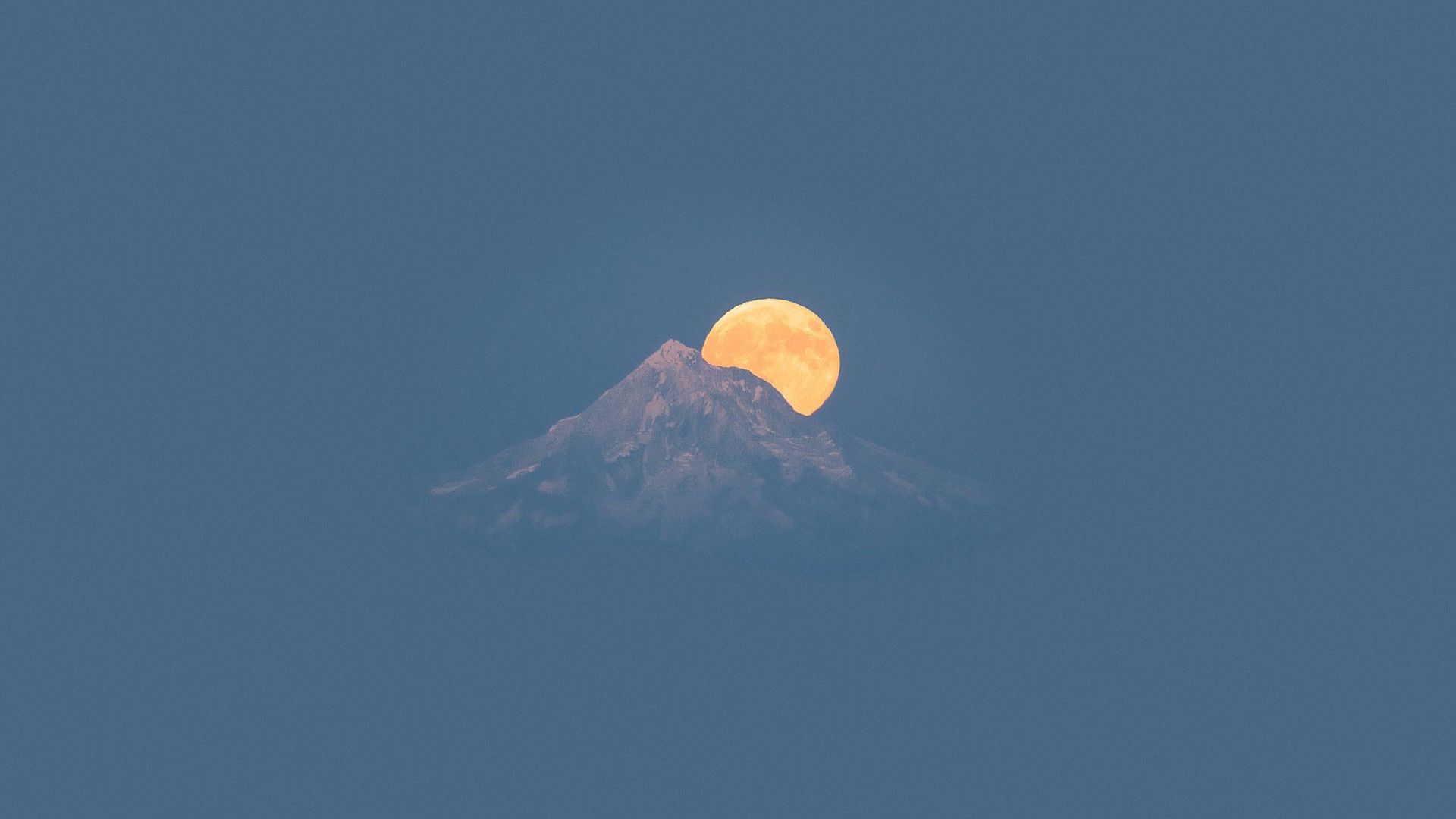 Moon rising [1920x1080]. Aesthetic desktop wallpaper, Desktop