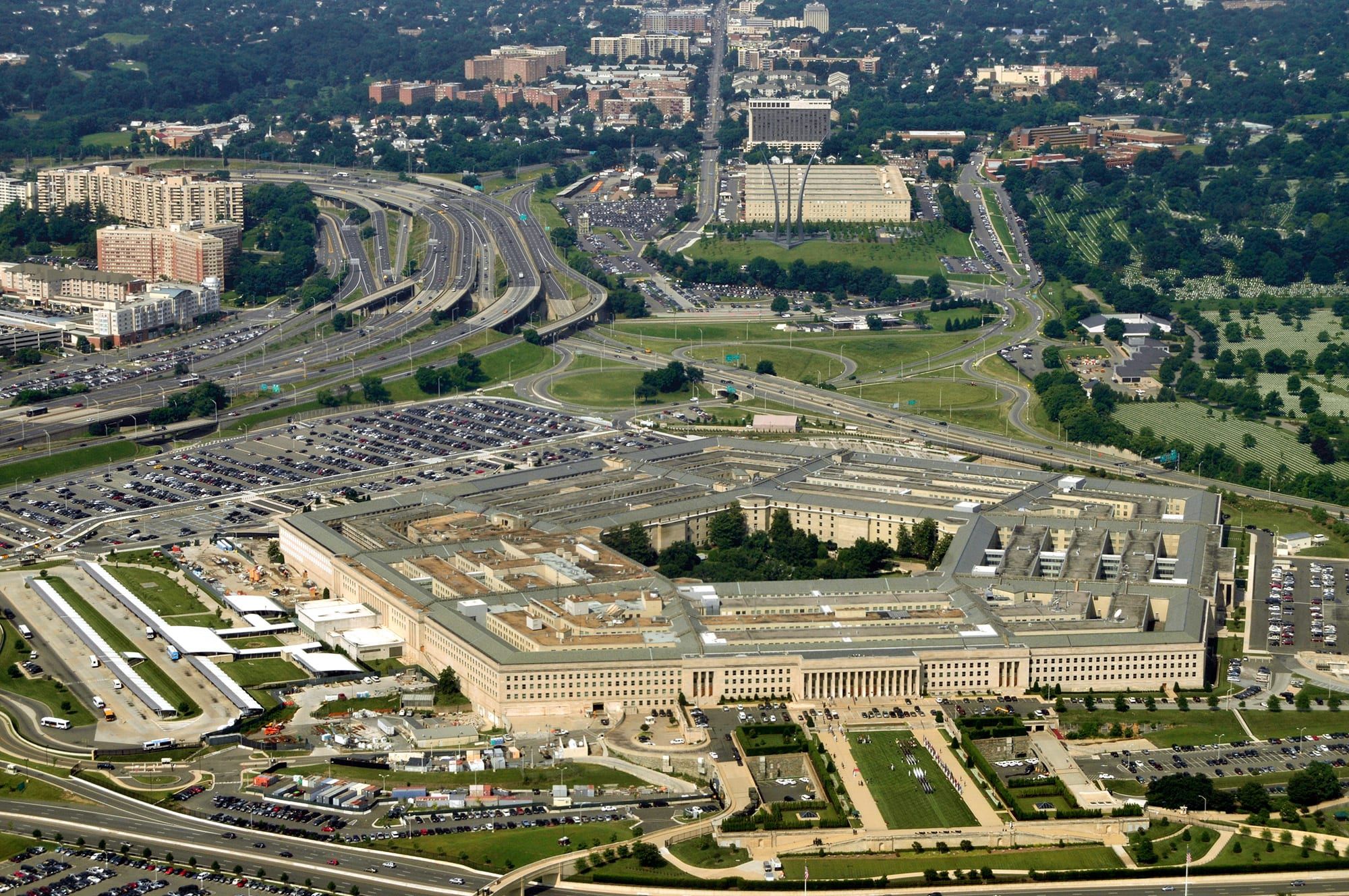 Pentagon emits more greenhouse gases than Portugal or Sweden: study