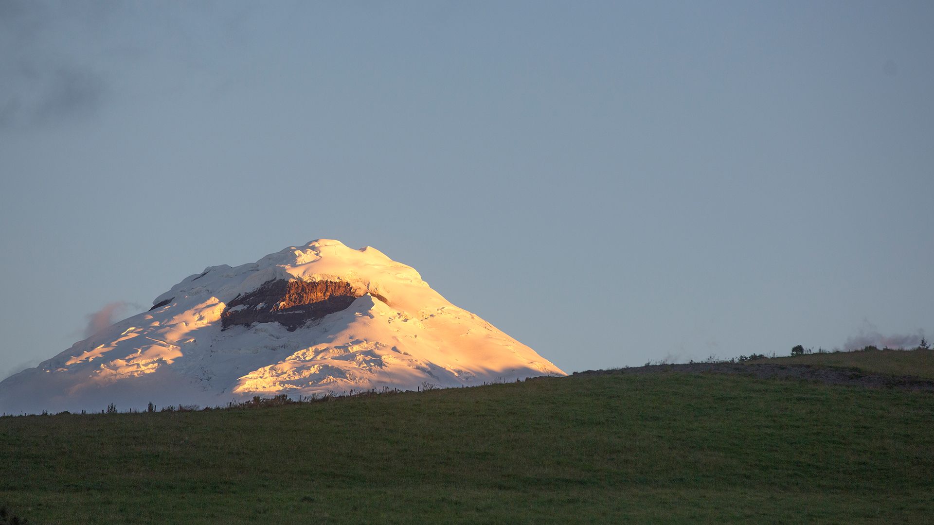 Tren Ecuador. Cotopaxi: a story of legends, records and lovers