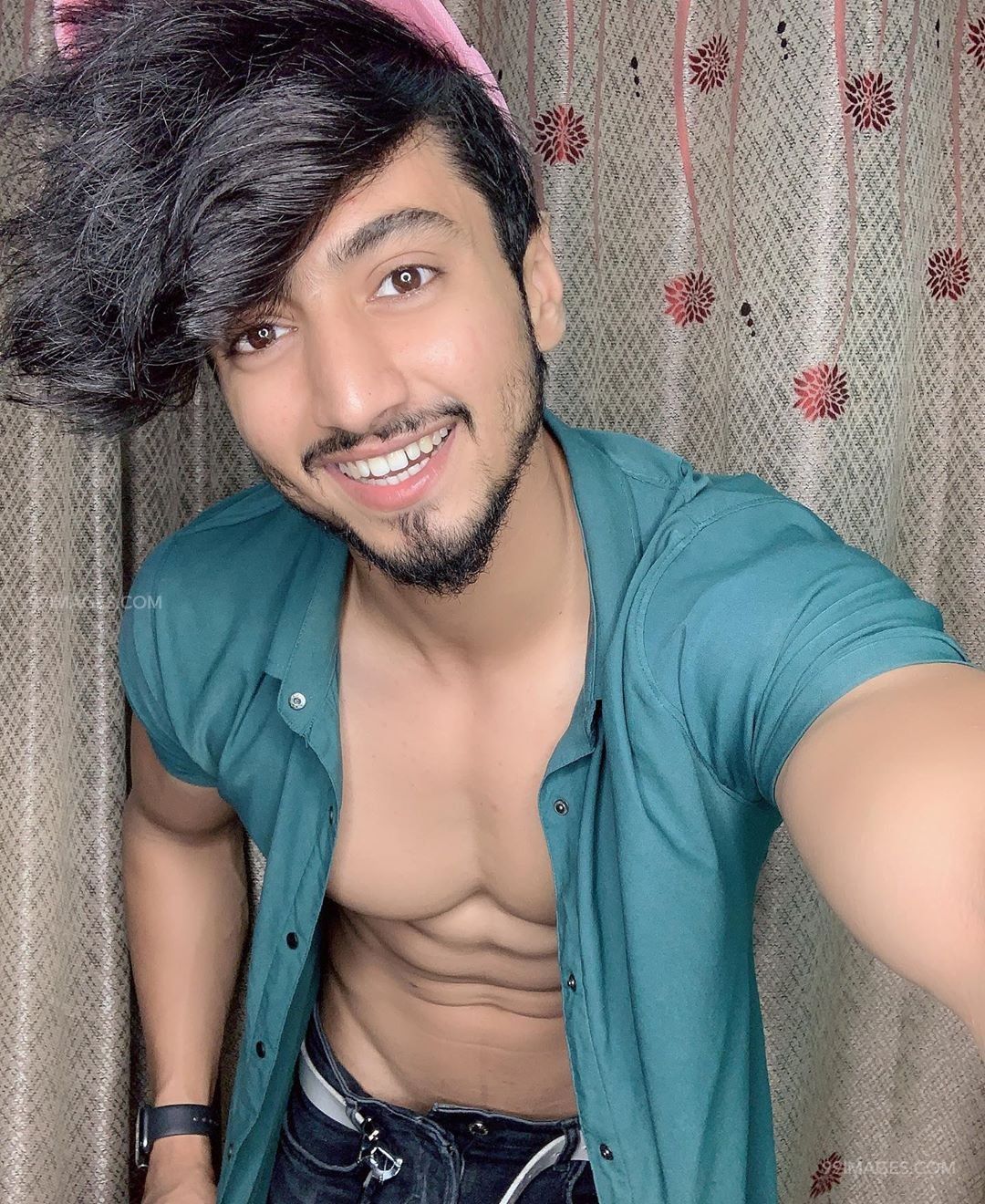 mr_faisu_lover #mr_faisu_lover #king of tiktok faisu #love u faisu #tik tok  star mr faisu ❤️ 😘 #mr. faizu video msd_07🦁💛 - ShareChat - Funny,  Romantic, Videos, Shayari, Quotes