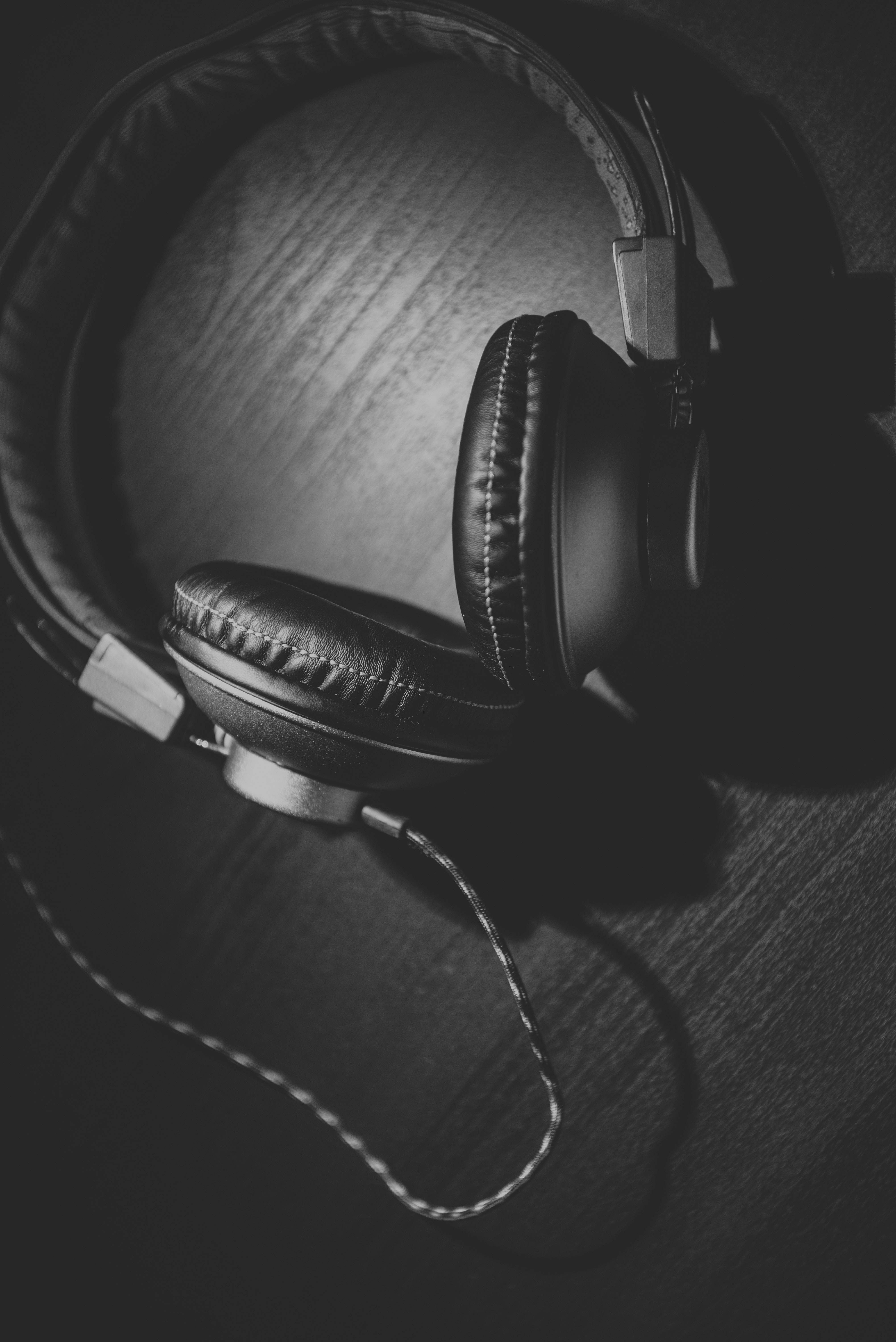 100+ Headphone Pictures | Download Free Images on Unsplash