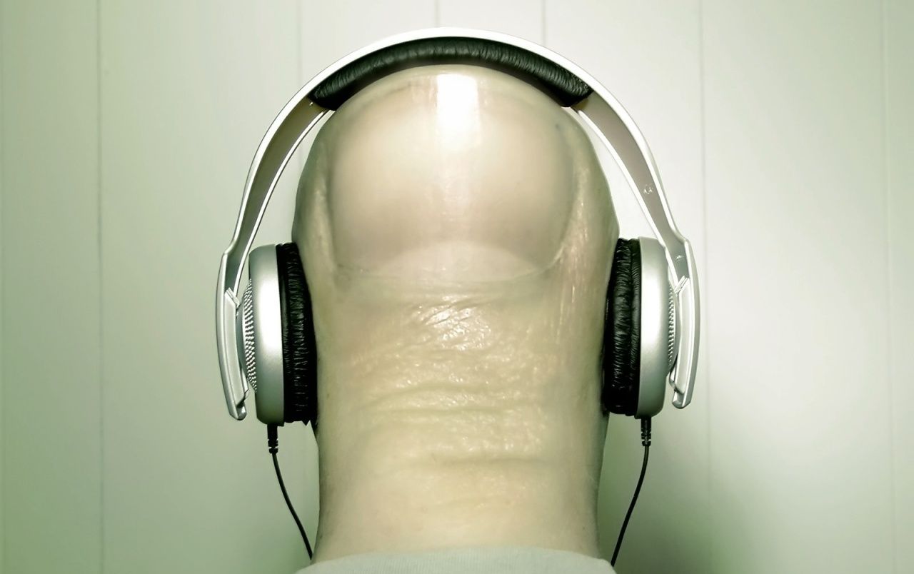 Headphones on head wallpaper. Headphones on head