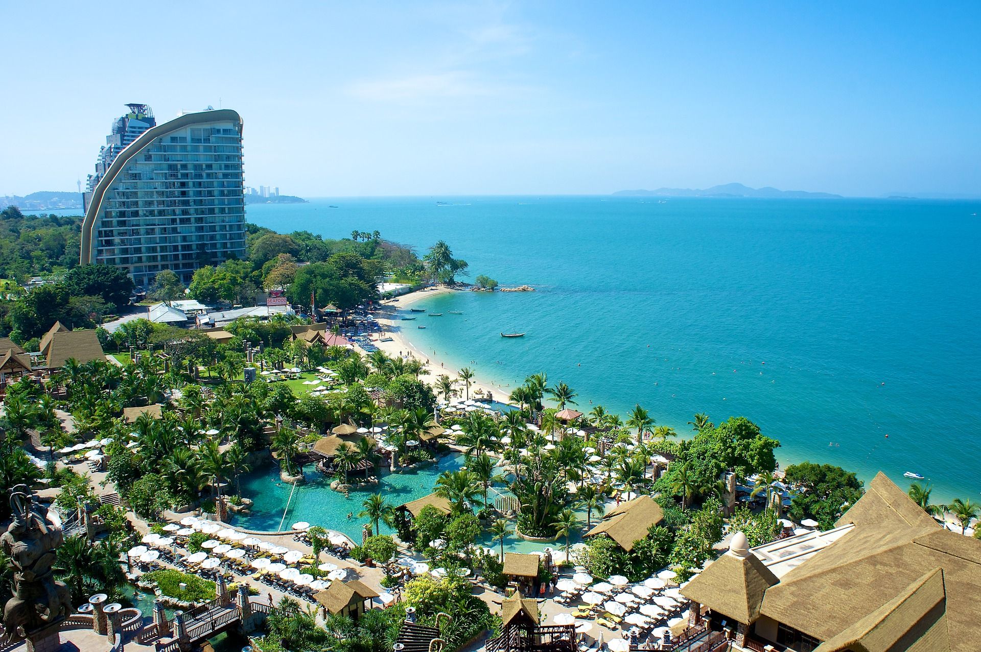 Centara Grand Mirage Beach Resort Pattaya HD Wallpaper