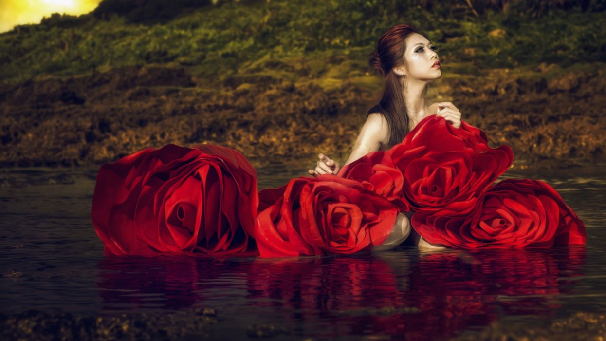 Fantasy girl Asian women model flowers red nature water1