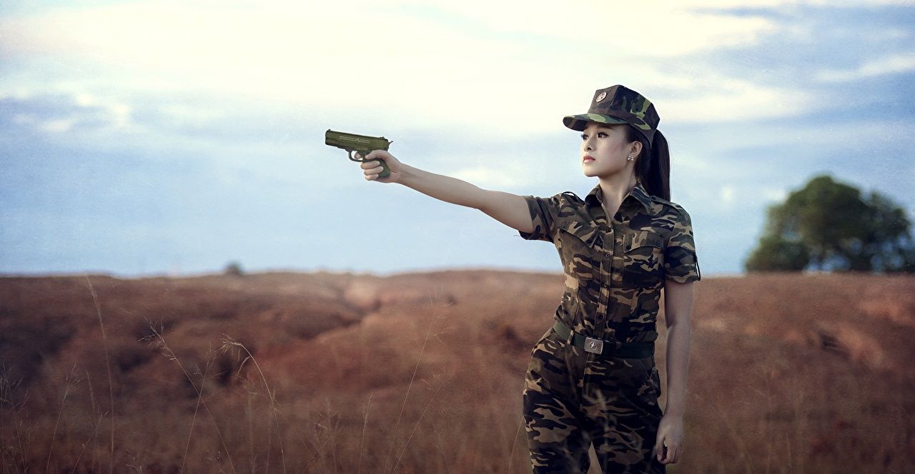 Photo pistol Camouflage Girls Asiatic military