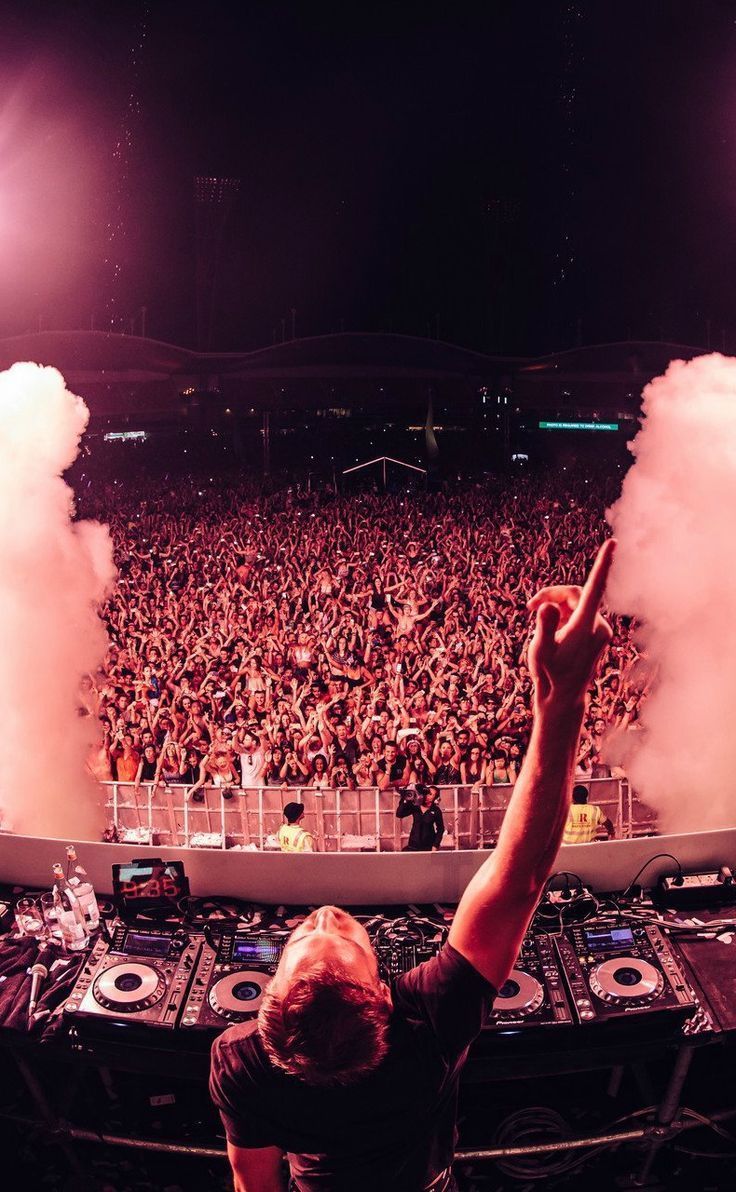 Armin Van Buuren Wallpaper and Top Mix. Dj, Concert photography, Electronic dance music