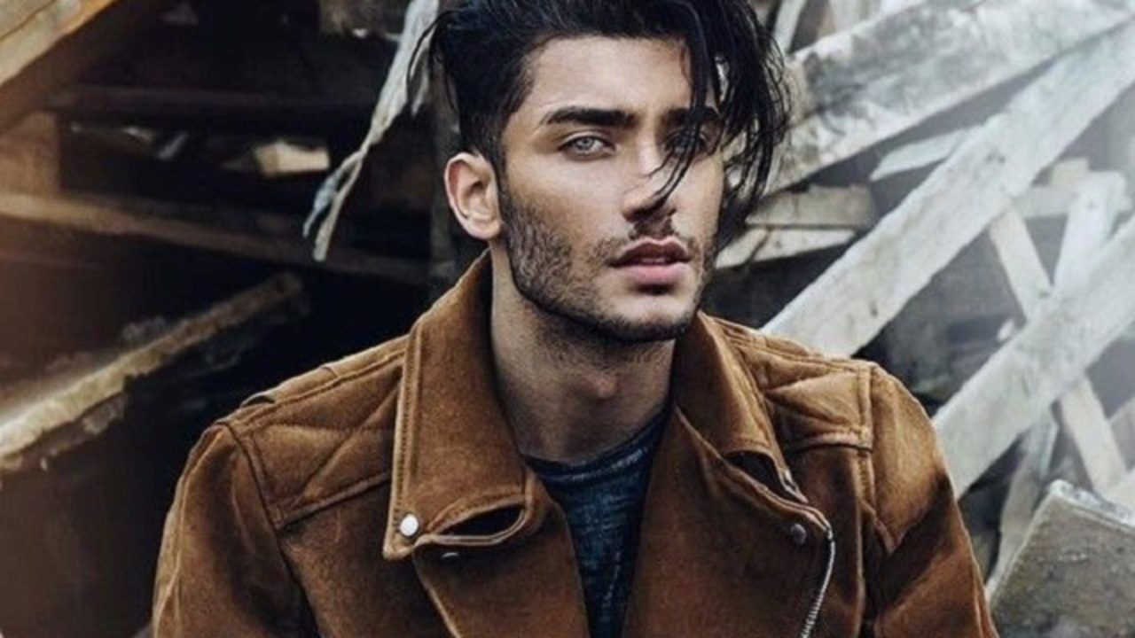 Model Celeb Info