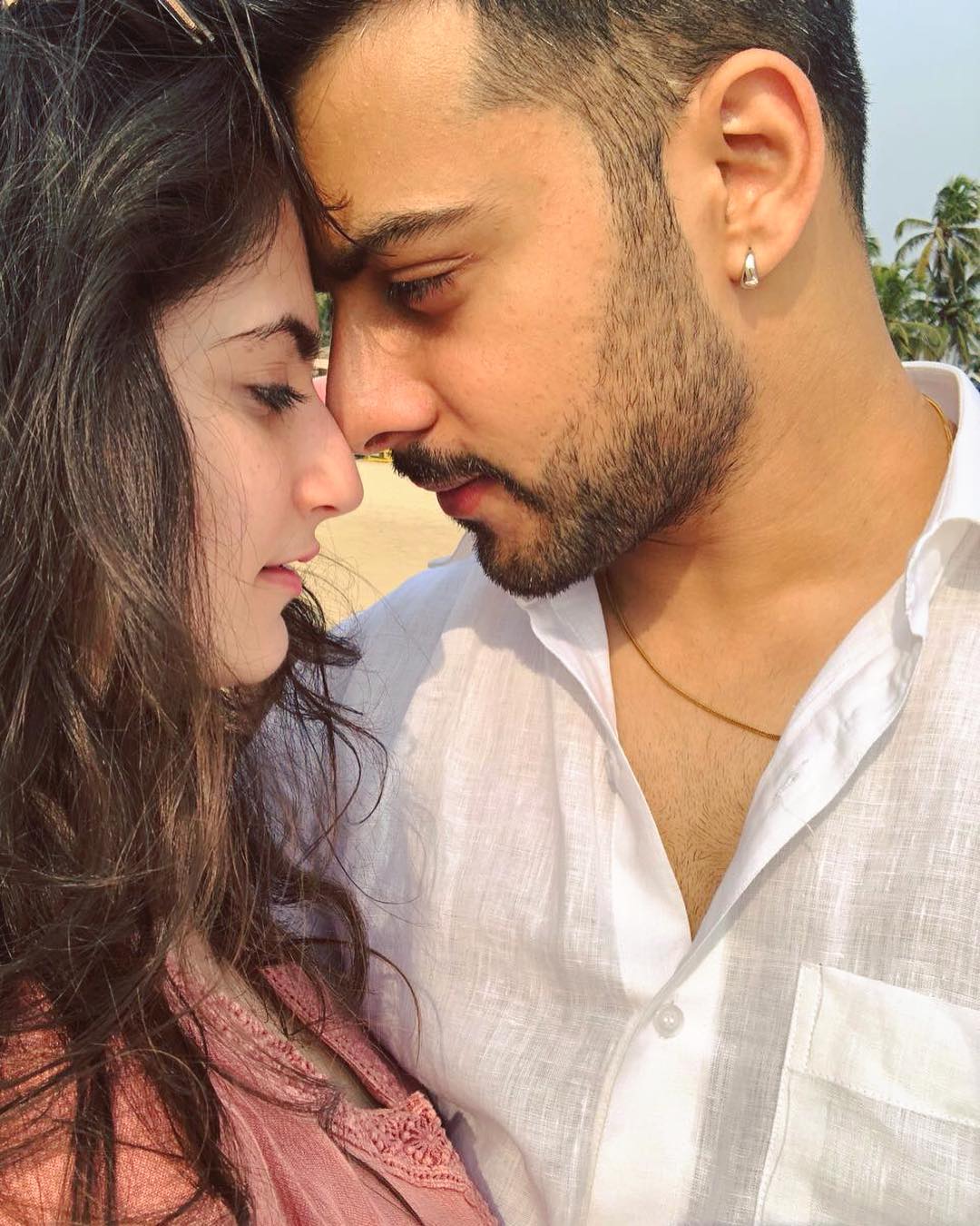 Mere Angne Mein fame Karan Rajpal gets engaged to his lady love