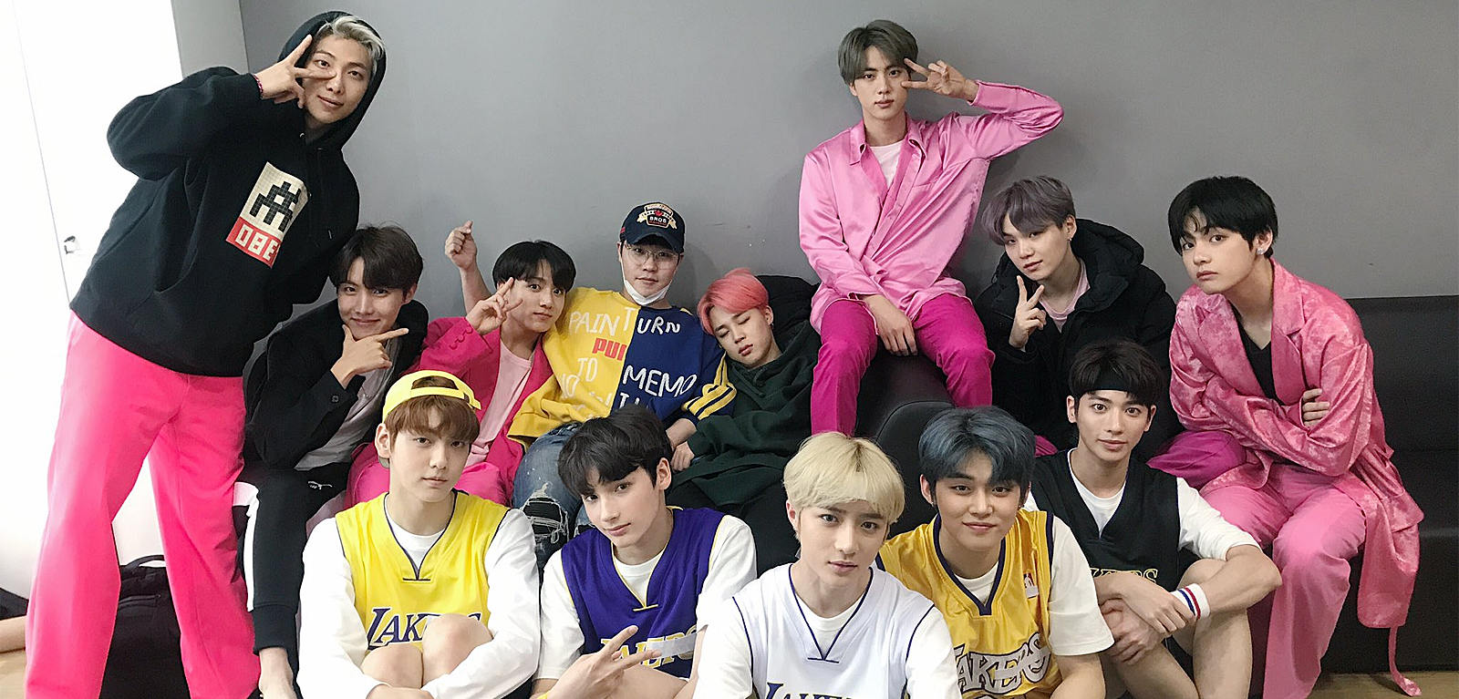 BTS, TXT et Lee Hyun réunis pour une photo de famille des artistes