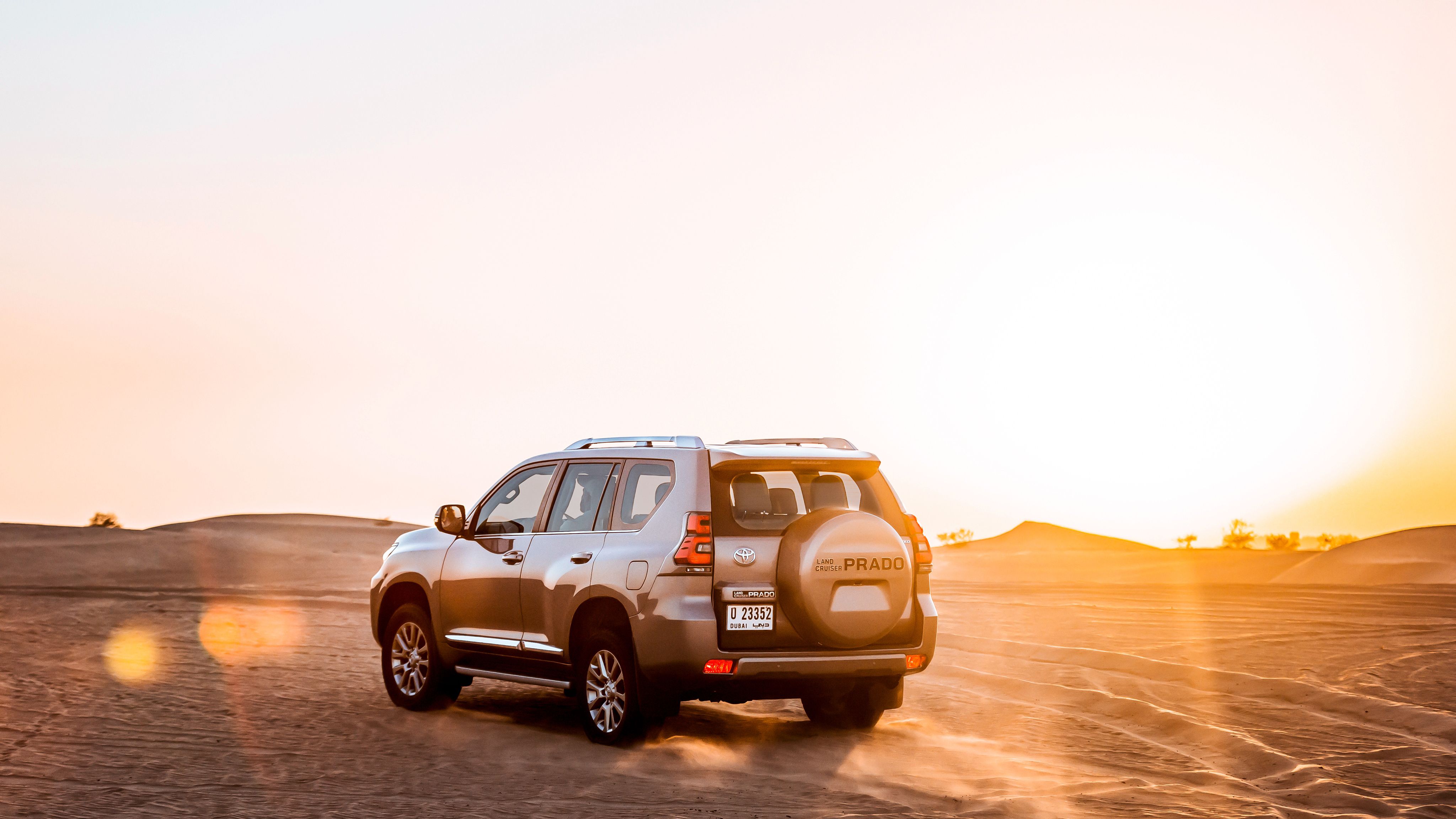 Toyota Land Cruiser Prado 2018 Wallpaper