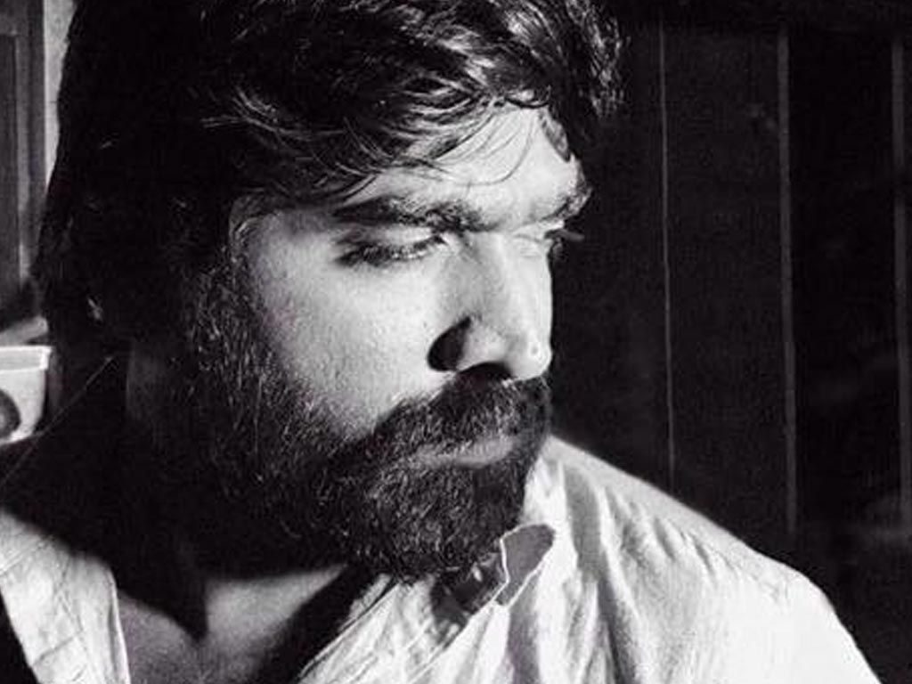 Vijay Sethupathi Cool Picture And Latest Wallpaper