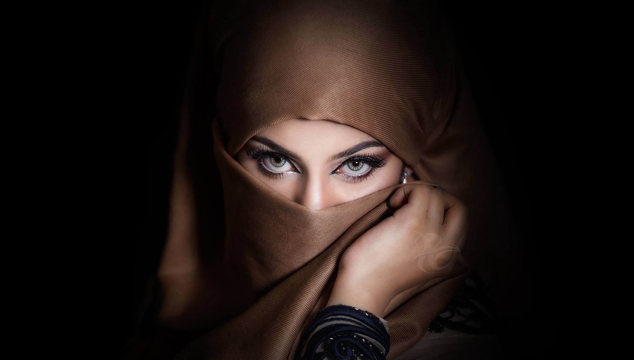 #women, #smoky eyes, #Muslim wallpaper. Mocah.org HD