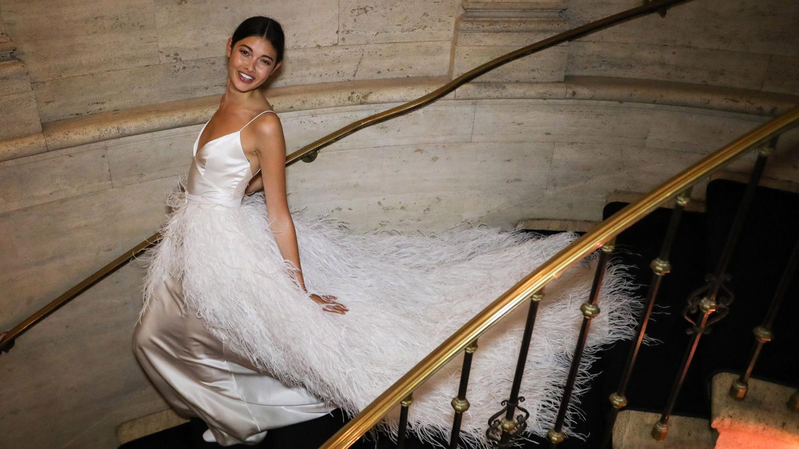 How to get a designer wedding dress fast without going broke