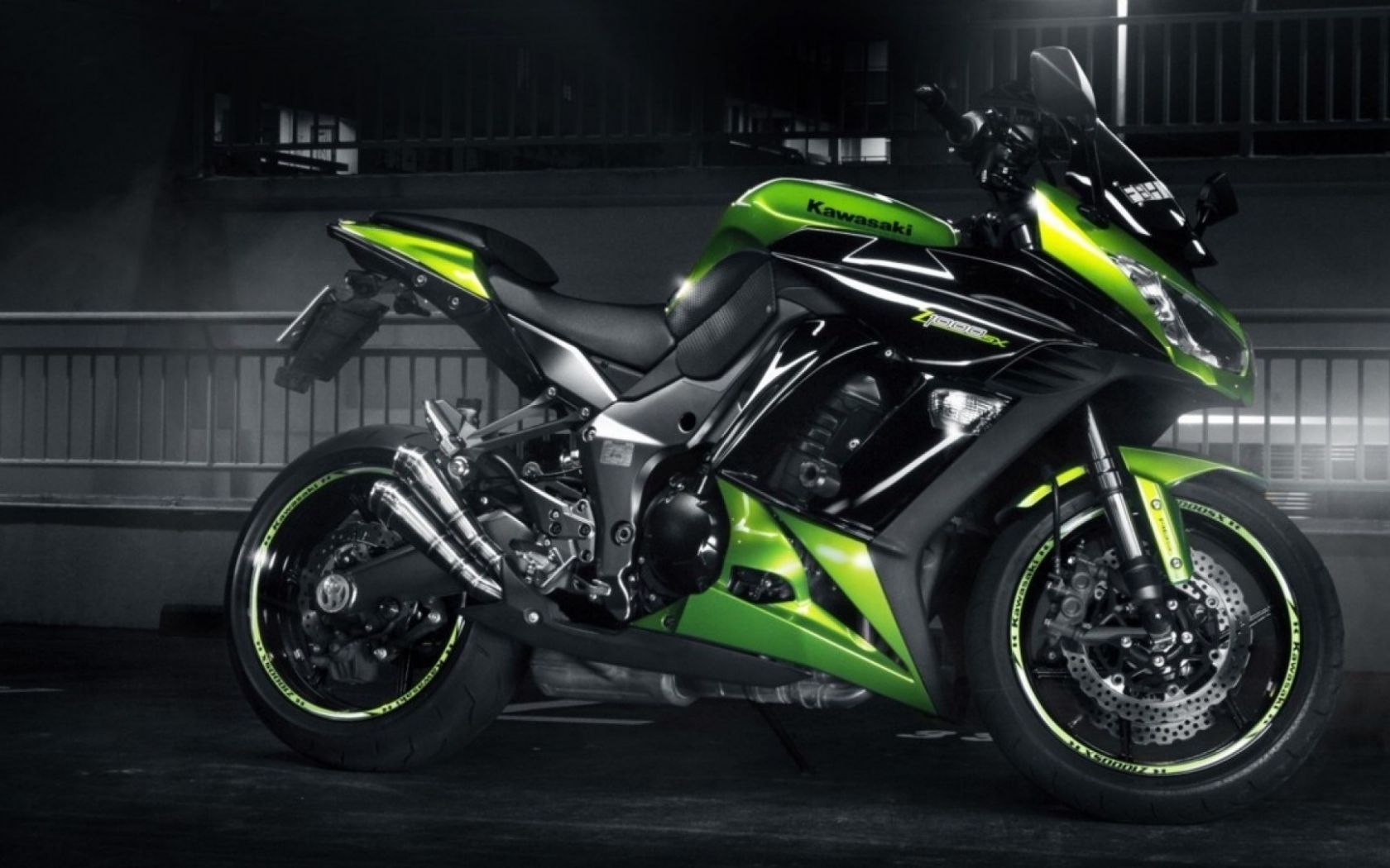 Free download Motorcycle Kawasaki Ninja ZX 10R Speed Track