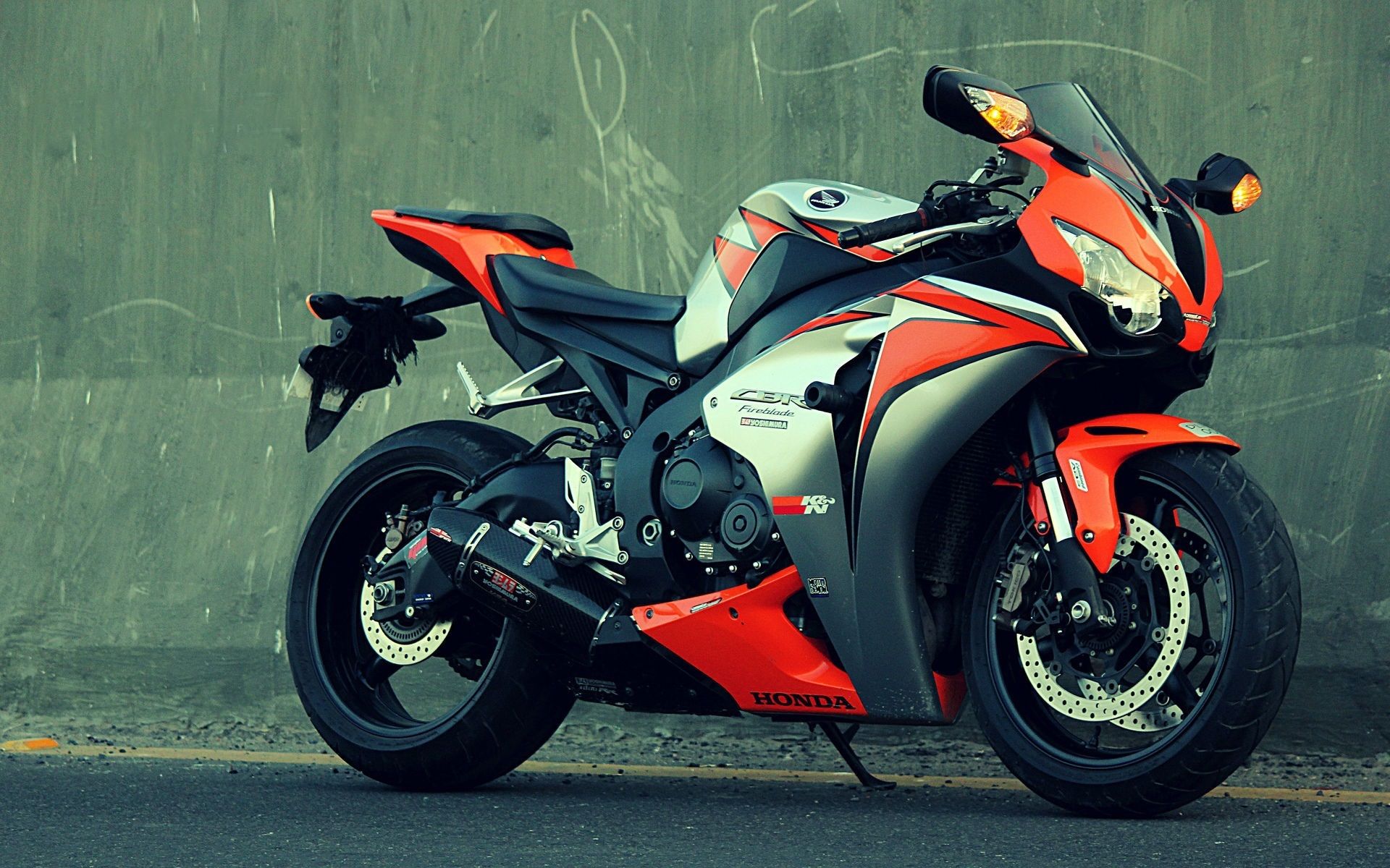 Honda CBR 1000 motorcycle wallpaper. bikes and motorcycles