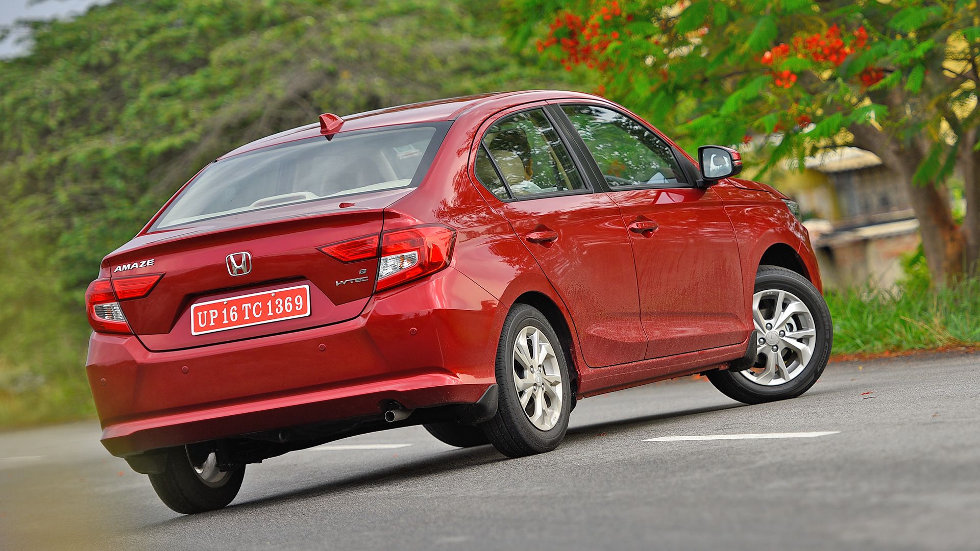 Honda Amaze Price in India - Images, Mileage & Reviews - carandbike