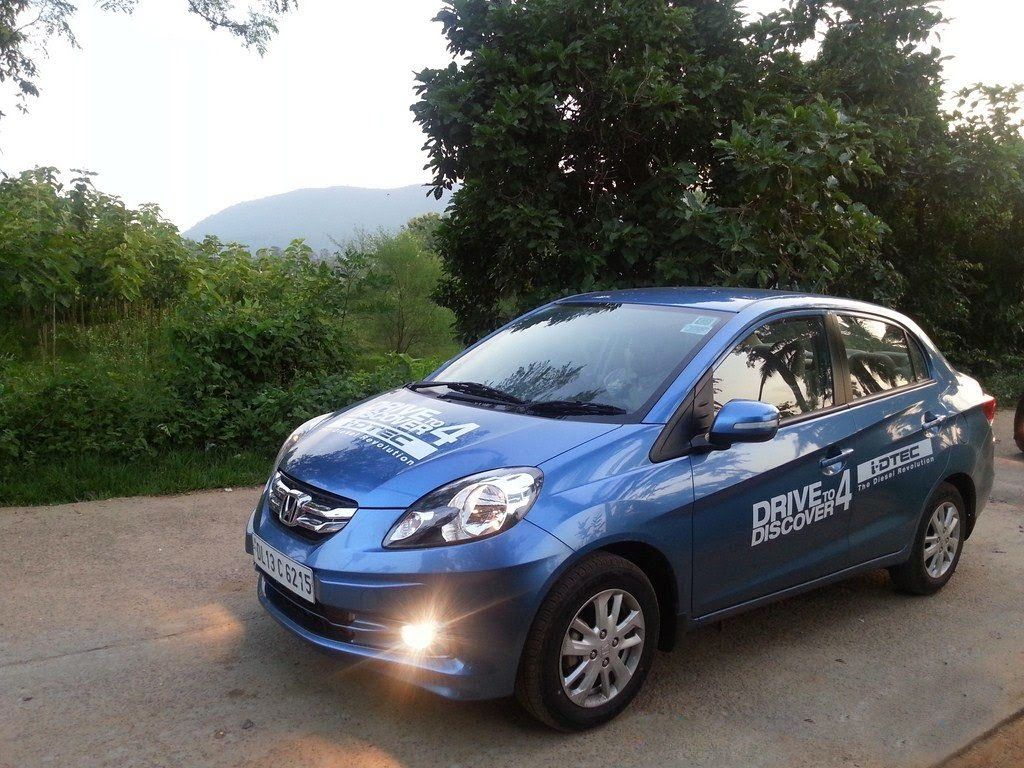 TechGangs: Honda Amaze SX Technical Feaatures and Price Review