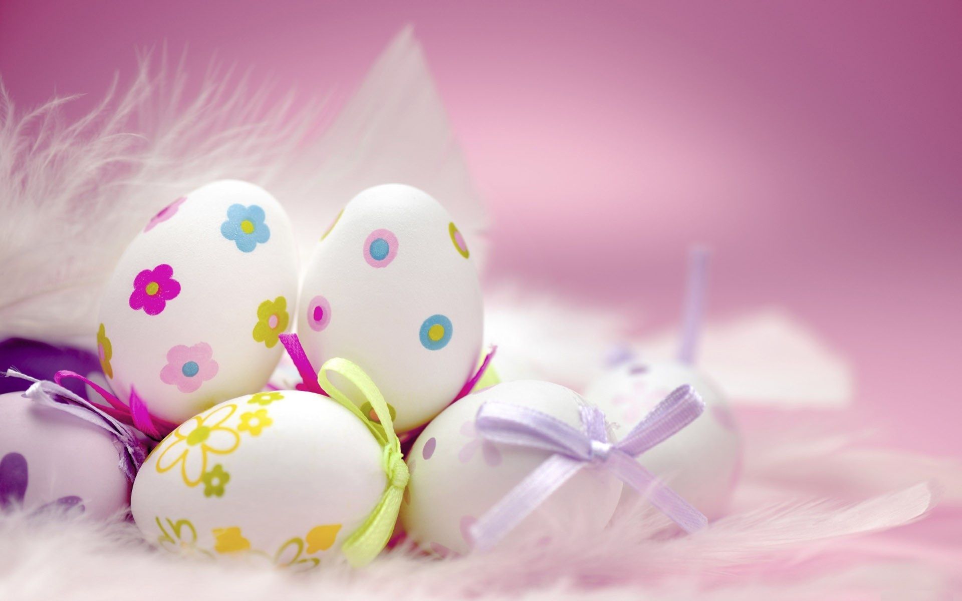 Holiday Feathers Easter Eggs Wallpaper