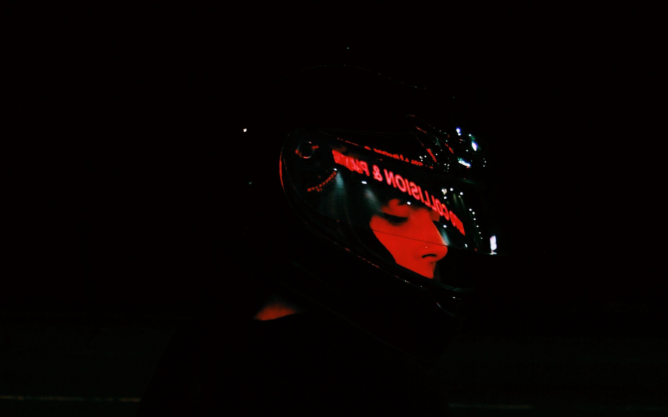 Download wallpaper 2560x1600 helmet, face, dark, light, red, black
