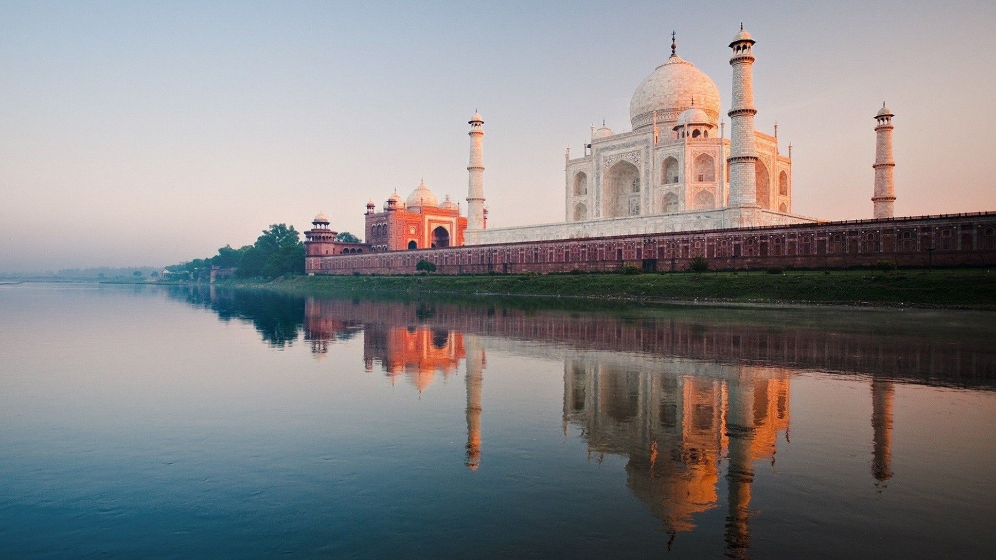 Taj Mahal River 2048x1152 Resolution HD 4k Wallpaper