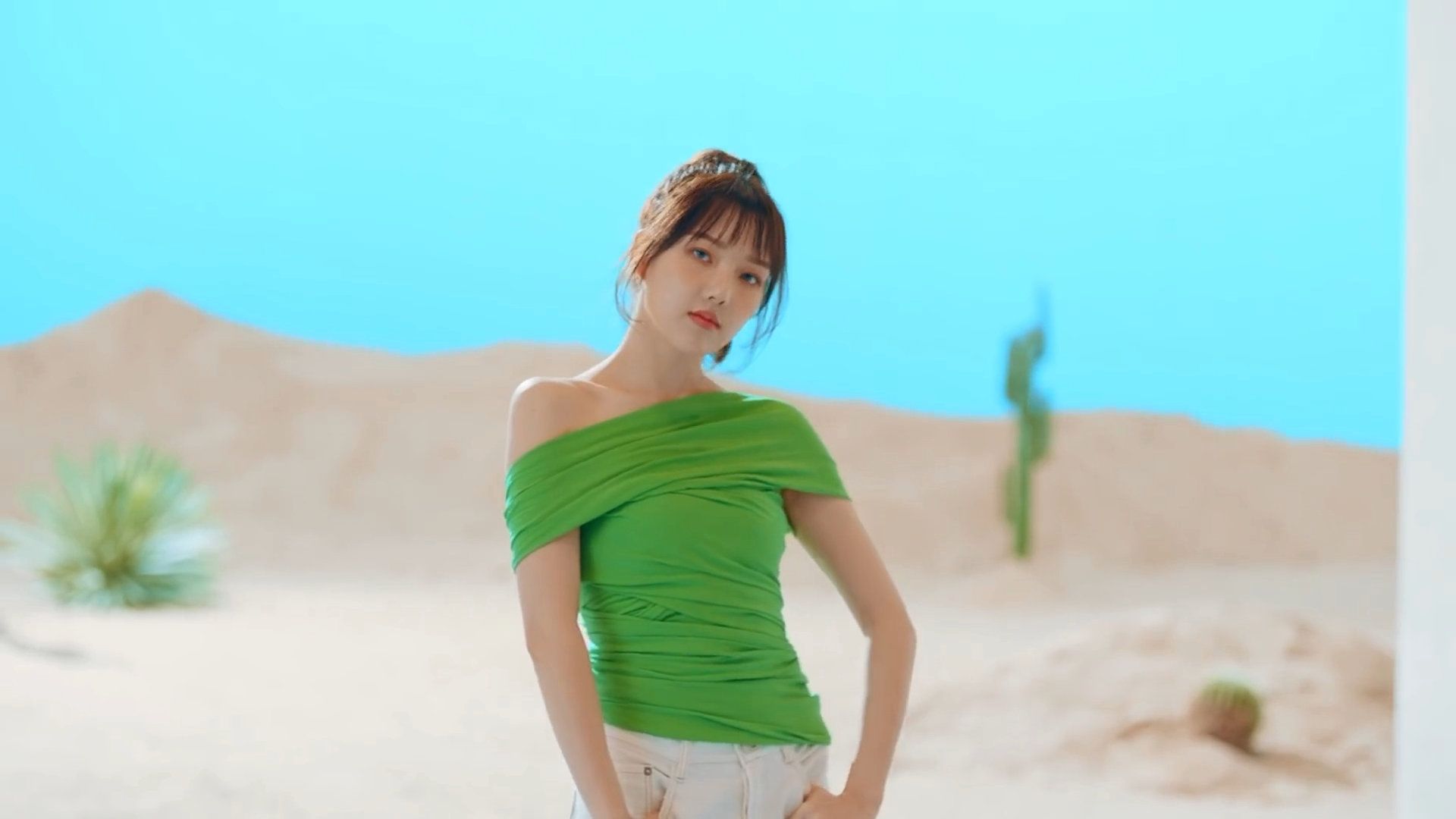 GFRIEND Fever Teaser Video Screencaps (Yerin, SinB)-Pop