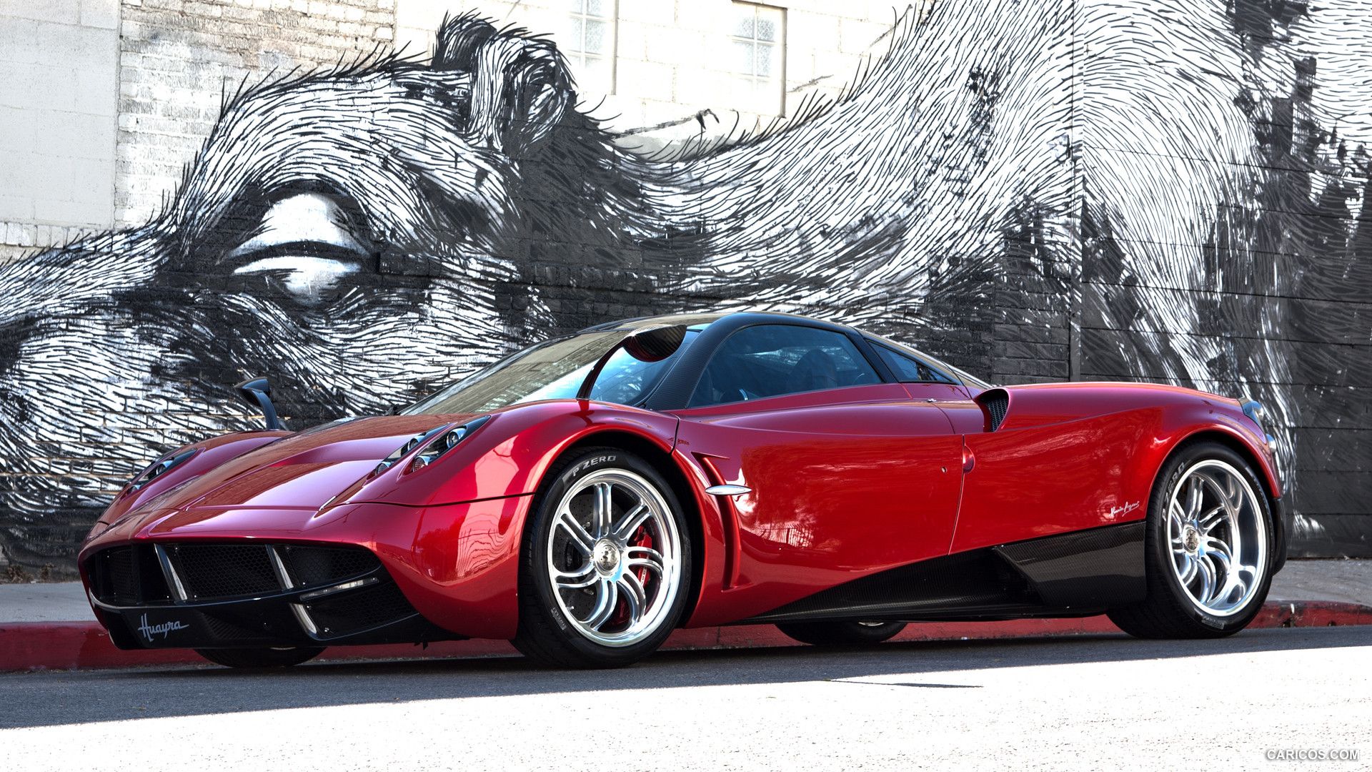 Pagani Huayra picture. Pagani photo gallery