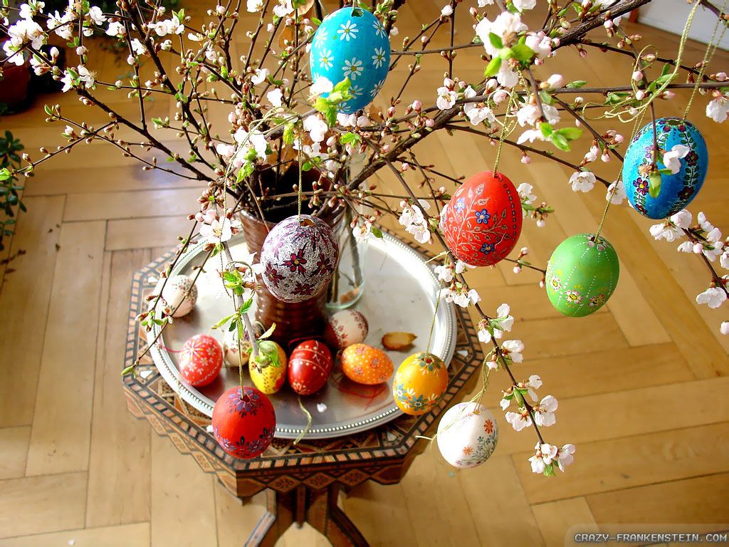 Easter Tree wallpaper