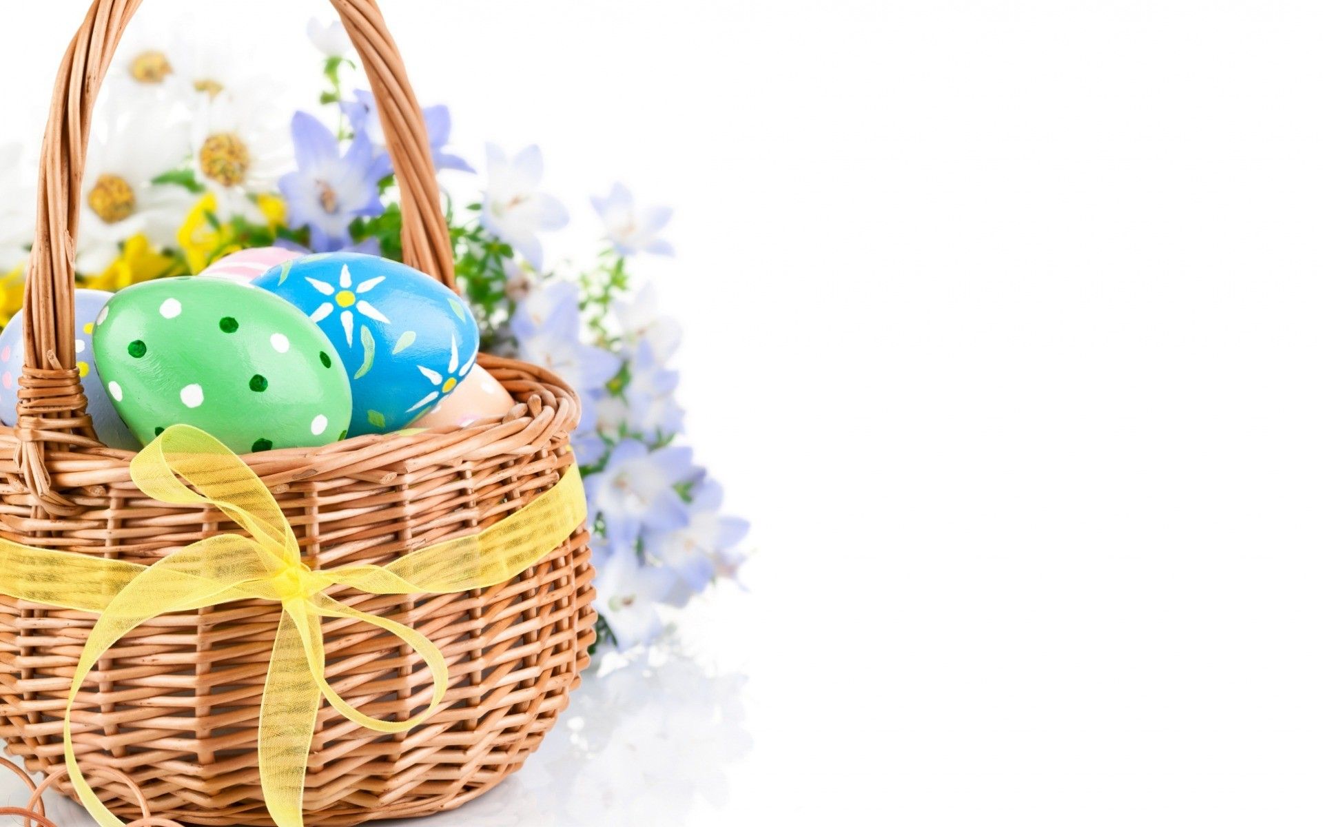 Cute Easter Basket Wallpaper 40393 1920x1200px