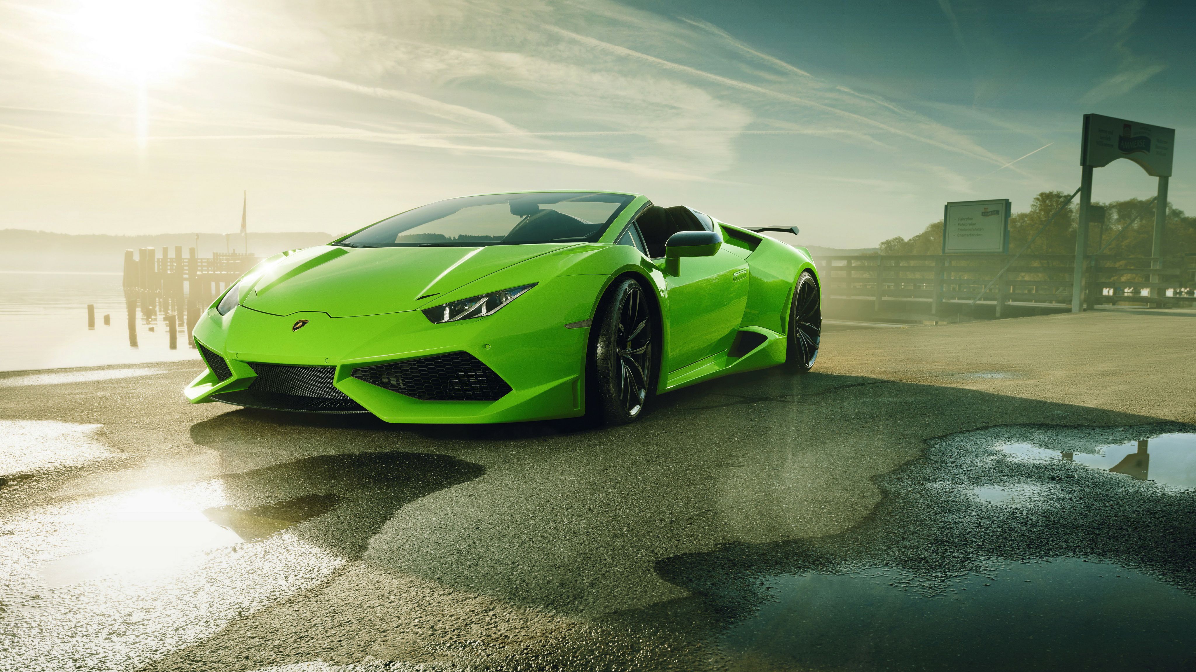 Green Lamborghini Huracan Evo