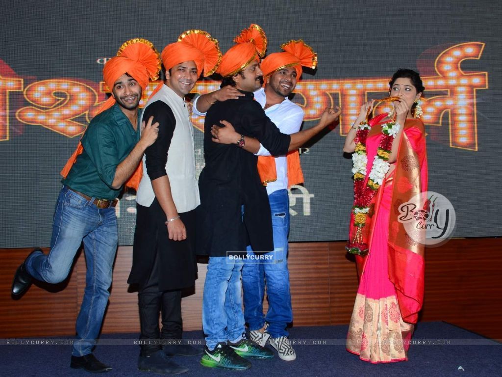 Wallpaper Joshi, Sonalee Kulkarni and Aniket Vishwasrao