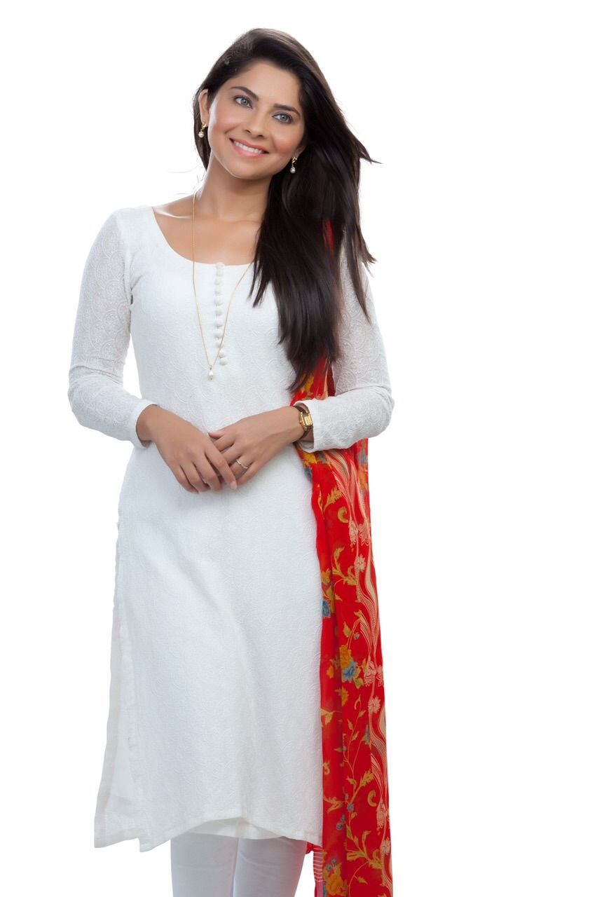 sonalee kulkarni white churidar photo