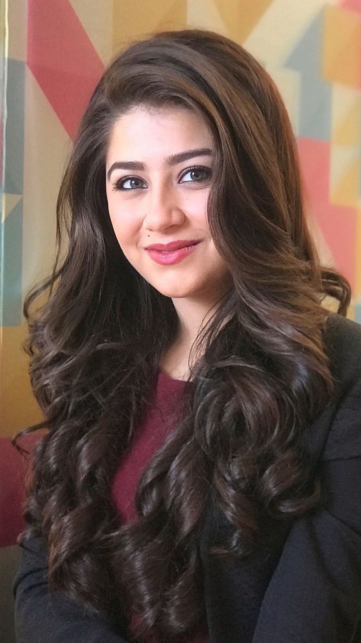 Great Hairstyle For Aditi Bhatia on Stylevore