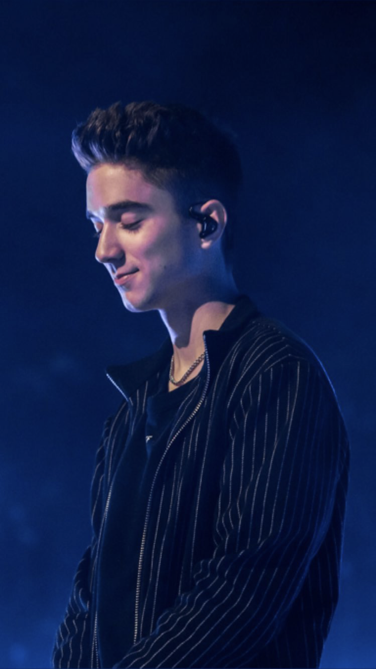 Daniel Seavey Wallpaper