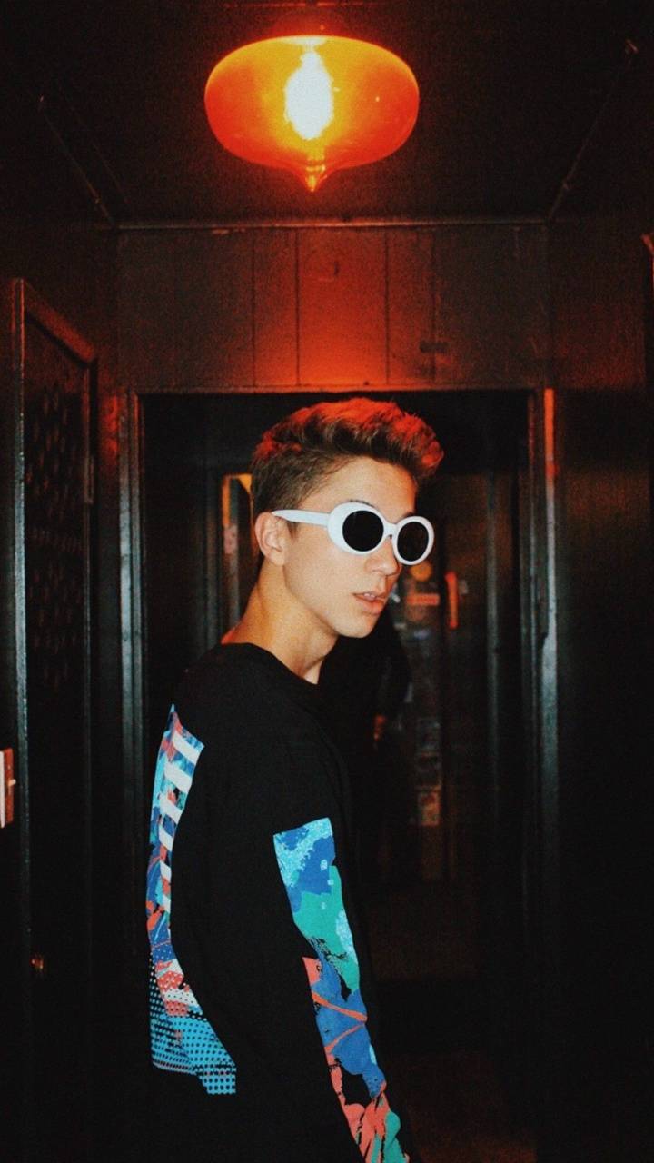 Daniel Seavey Wallpaper