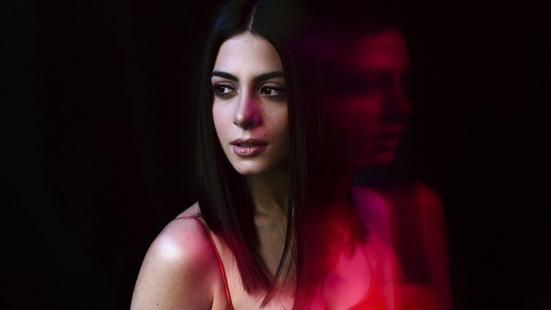 Emeraude Toubia 2018 Photohoot Laptop Full HD 1080P HD
