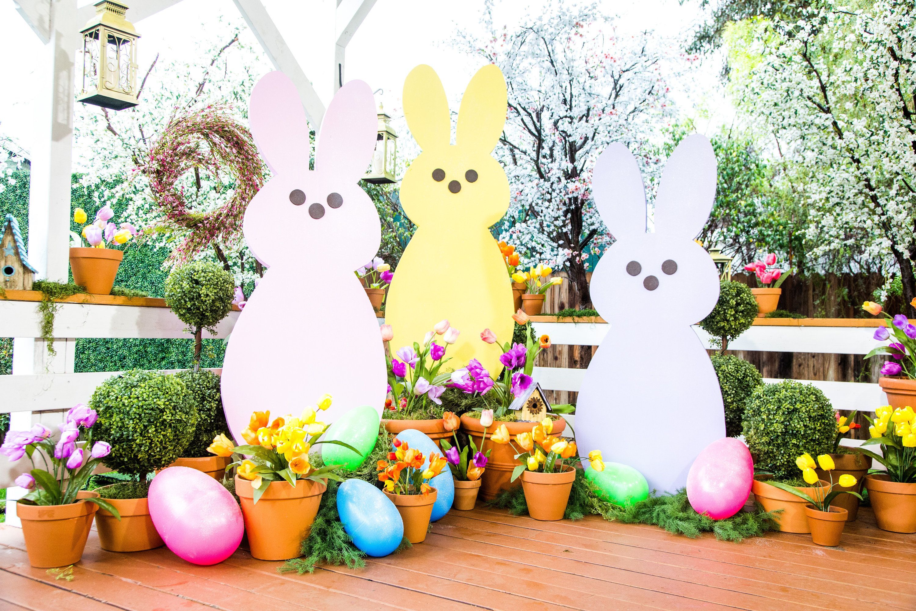 Get ready for Easter with Kenneth Wingard's DIY Colossal Yard