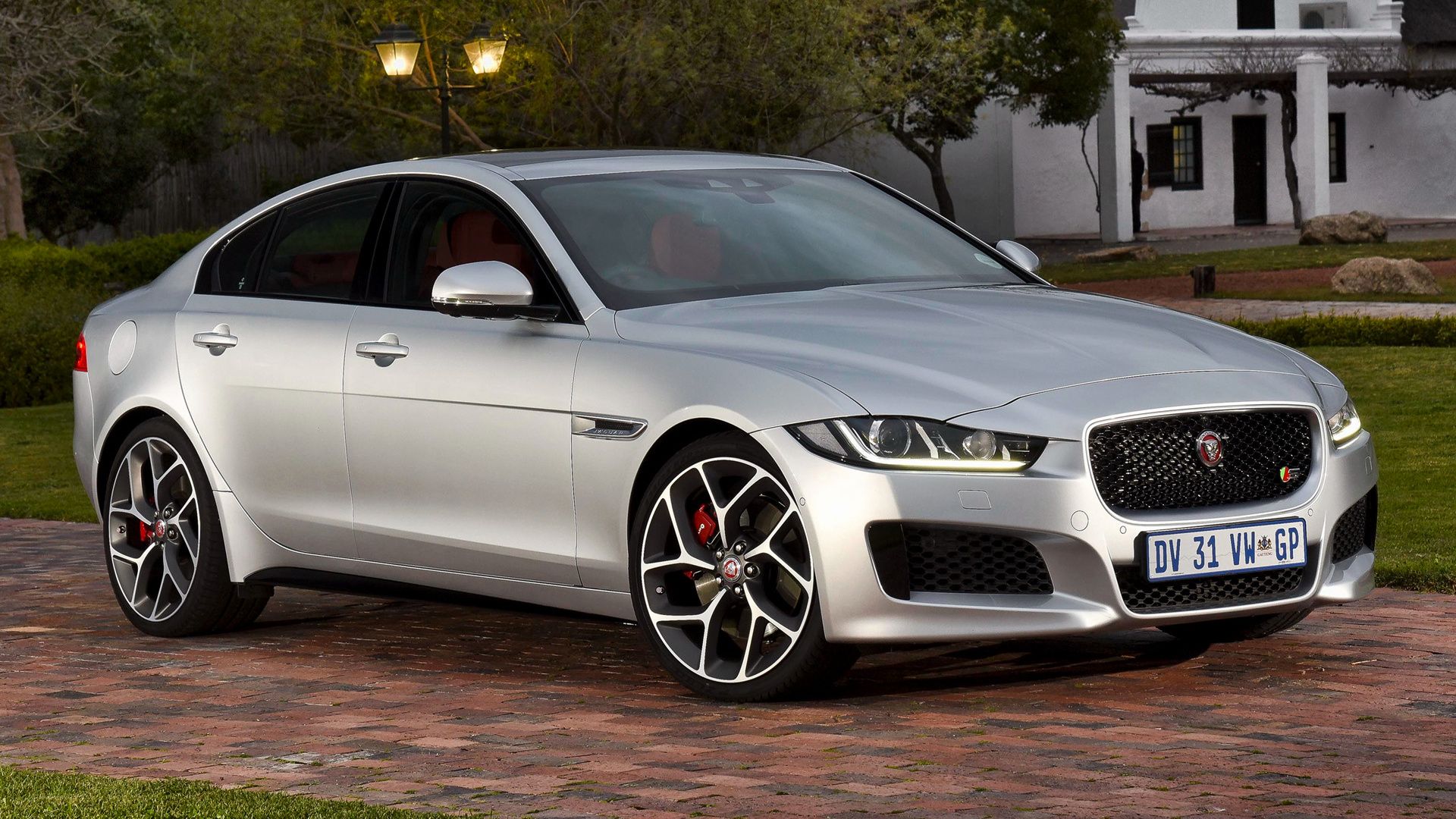 Jaguar Xe Wallpaper HD Photo, Wallpaper and other Image