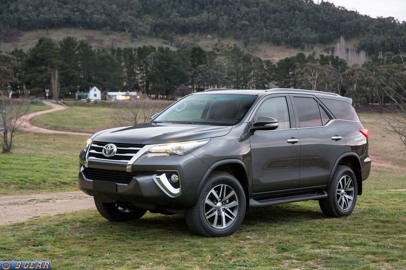 Fortuner Interior Wallpapers - Wallpaper Cave