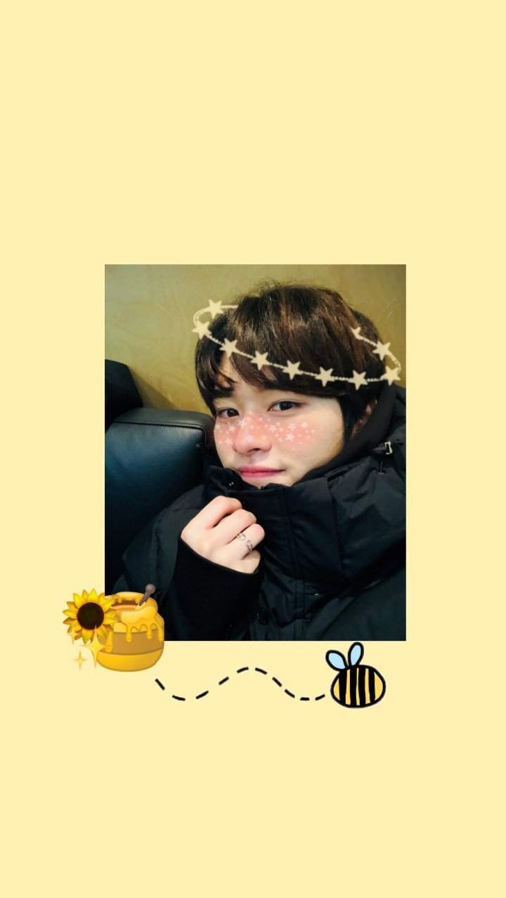 lee know wallpaper. Stray Kids Amino