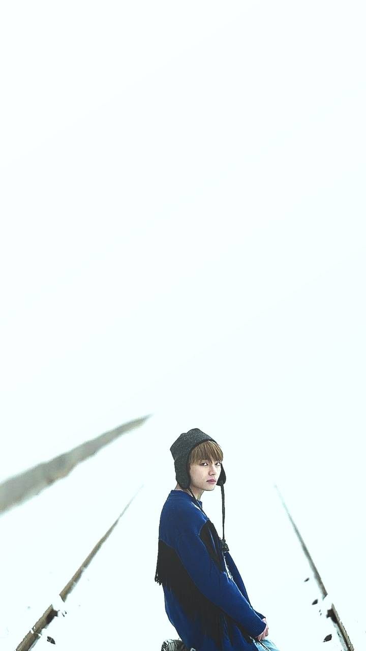 Spring Day TaeHyung wallpaper