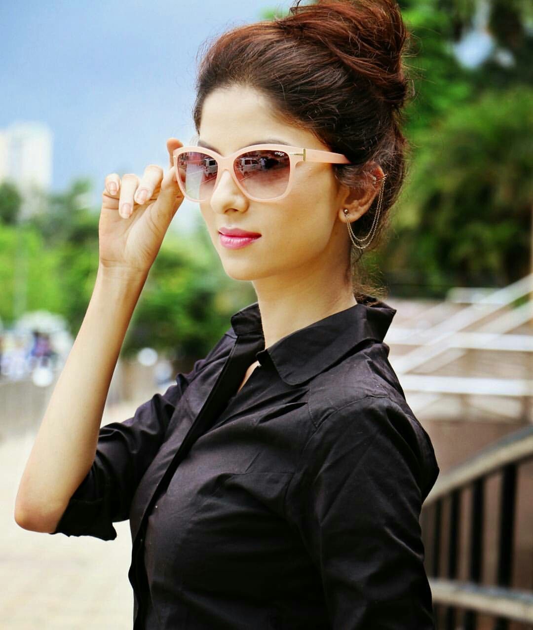 Ekta Maru. Stylish girl image, Stylish girls photo, Beautiful