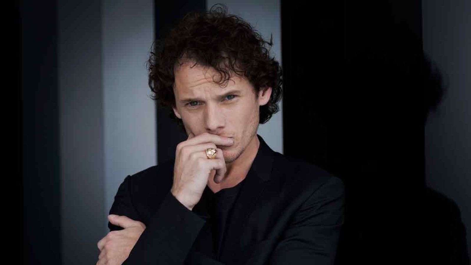 Star Trek' Co Stars, Celebrities React To Tragic Death Of Actor