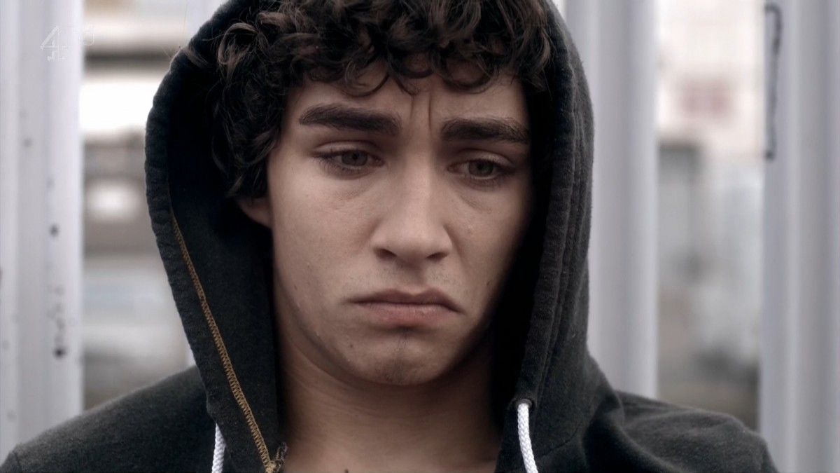 Robert Sheehan wallpaper