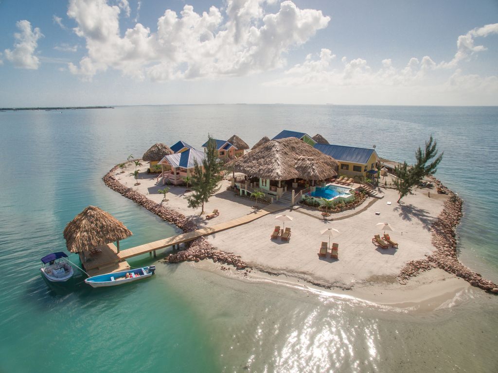 Exclusive Private Island with 360 degree view of the ocean