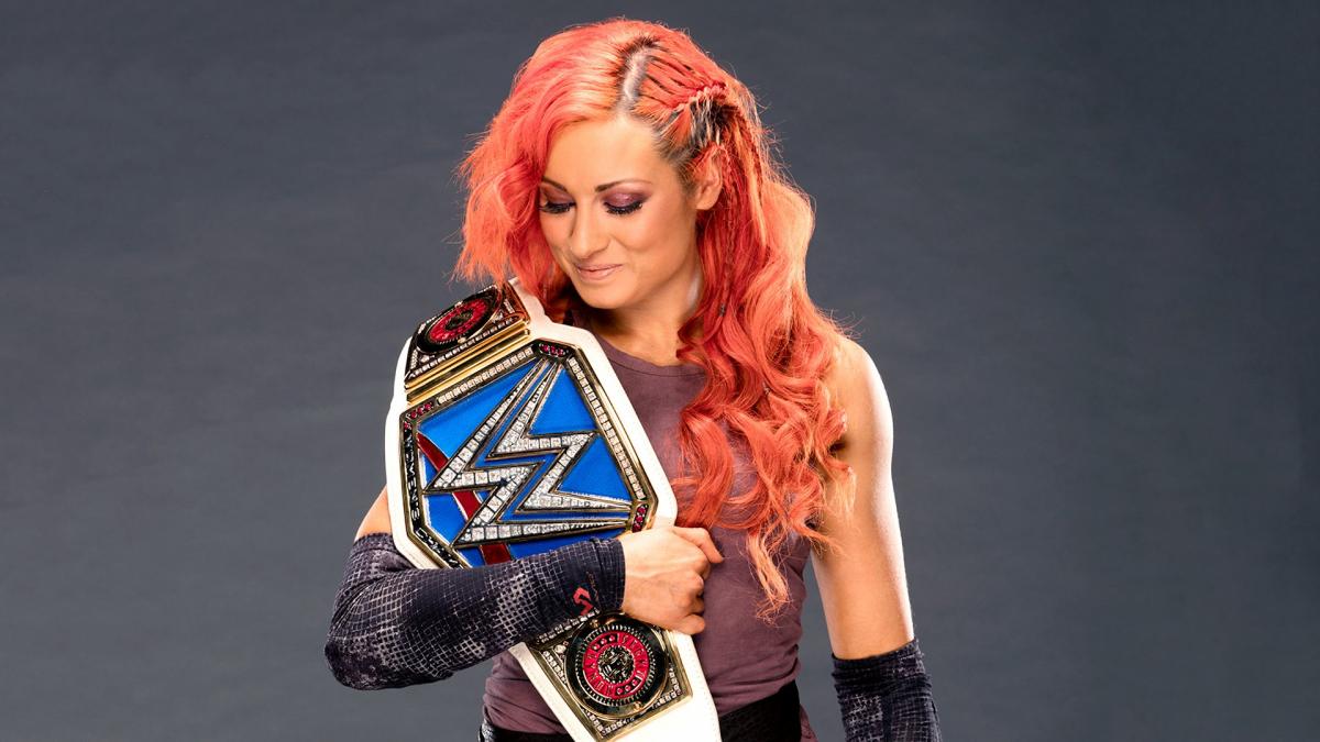 Becky Lynch shows off her SmackDown Women's Championship: photo