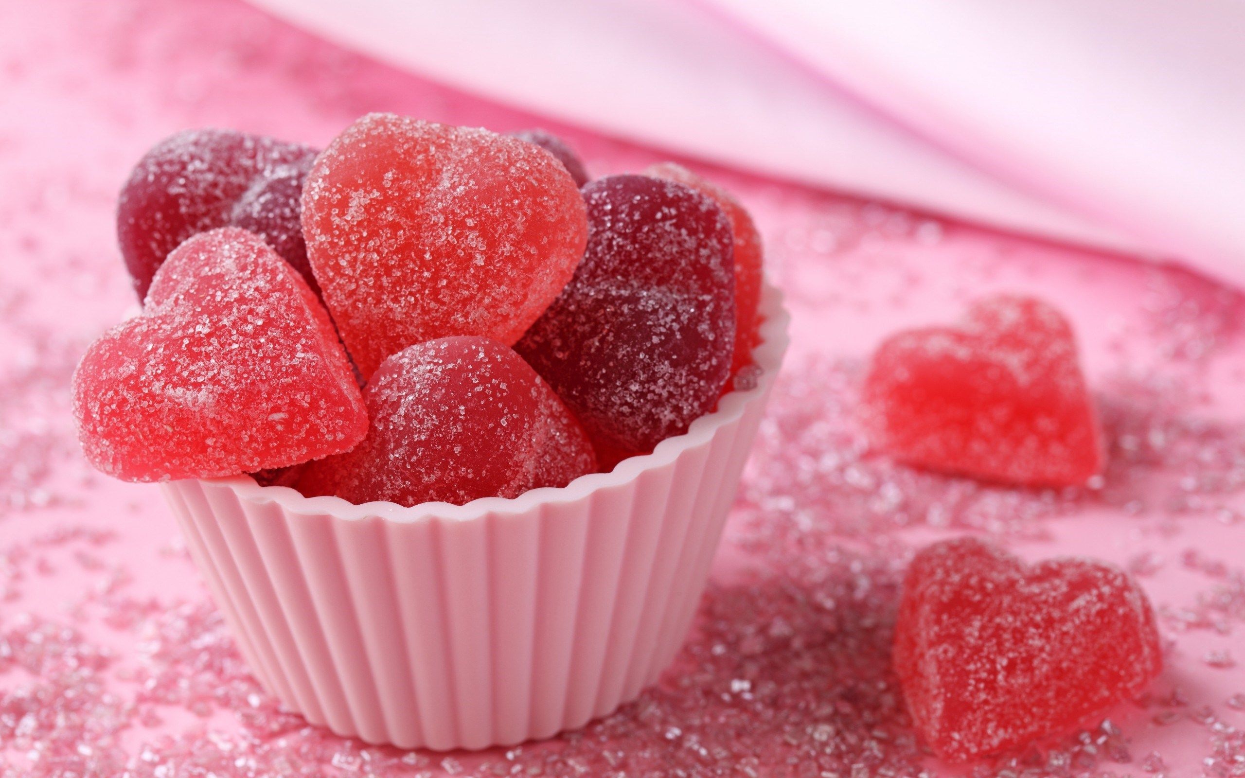 red Heart Sweets HD wallpaper. SnH Wallpaper. Gluten free candy