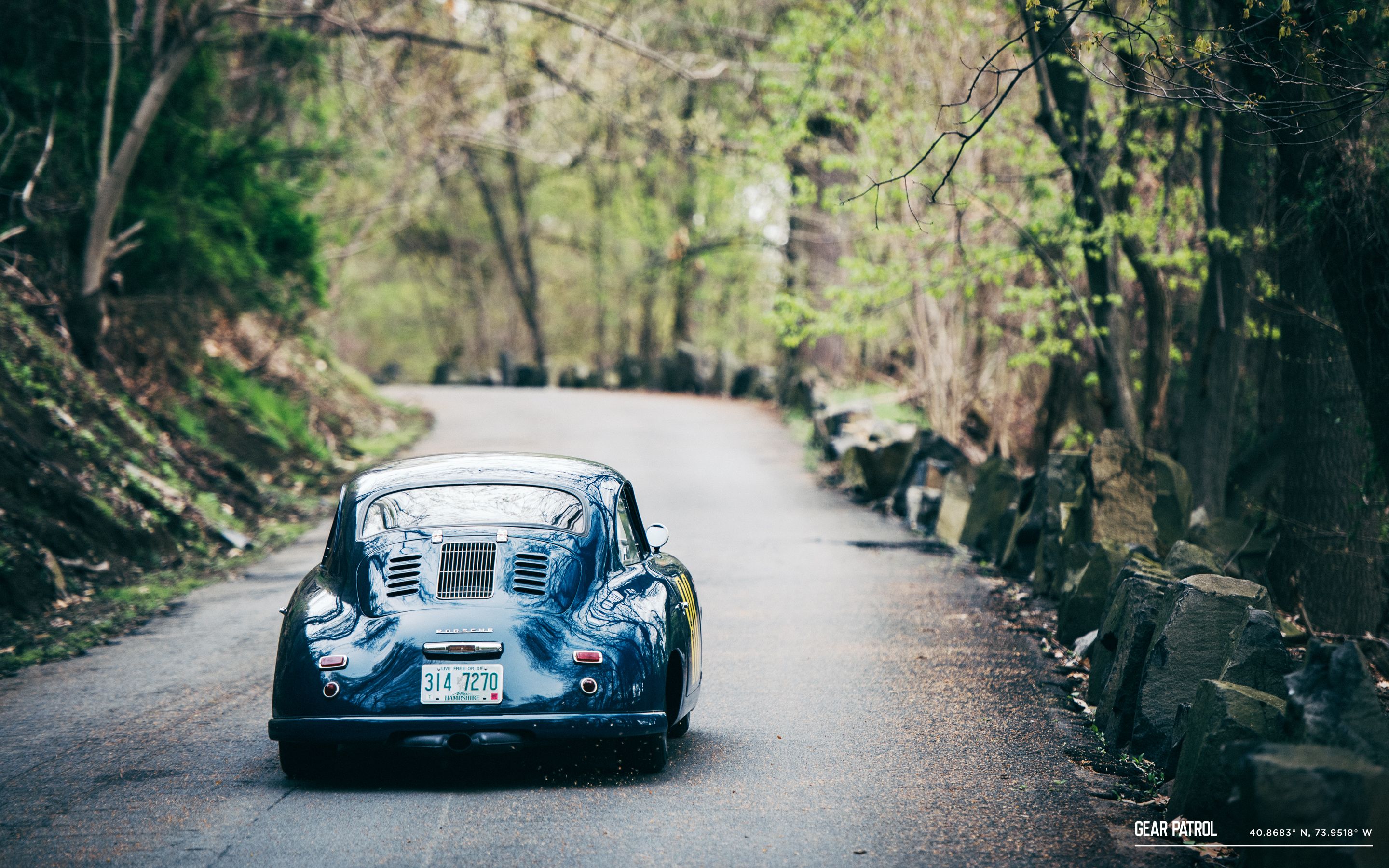 Do Yourself a Favor and Download This Vintage Porsche Wallpaper