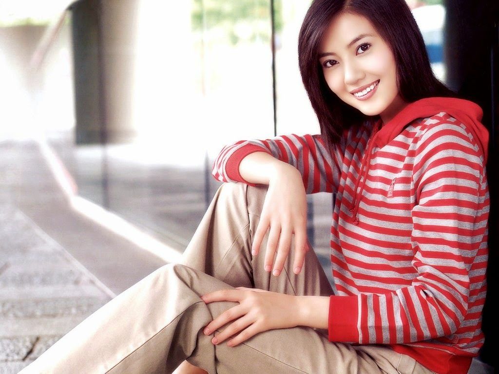 Star HD Wallpaper Free Download: Gao Yuanyuan HD Wallpaper Free