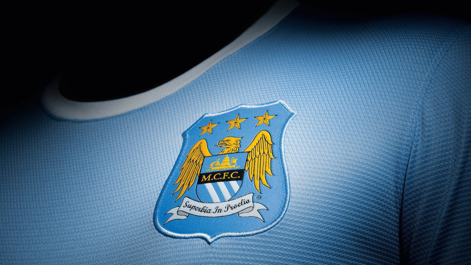 Nike Unveils First Manchester City Home Kit on New York Tour