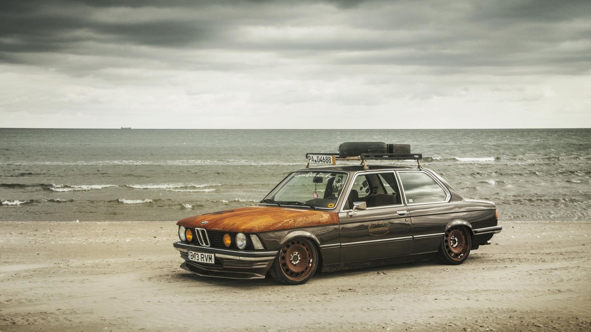 Free download Full HD Wallpaper bmw vintage beach ancient overcast